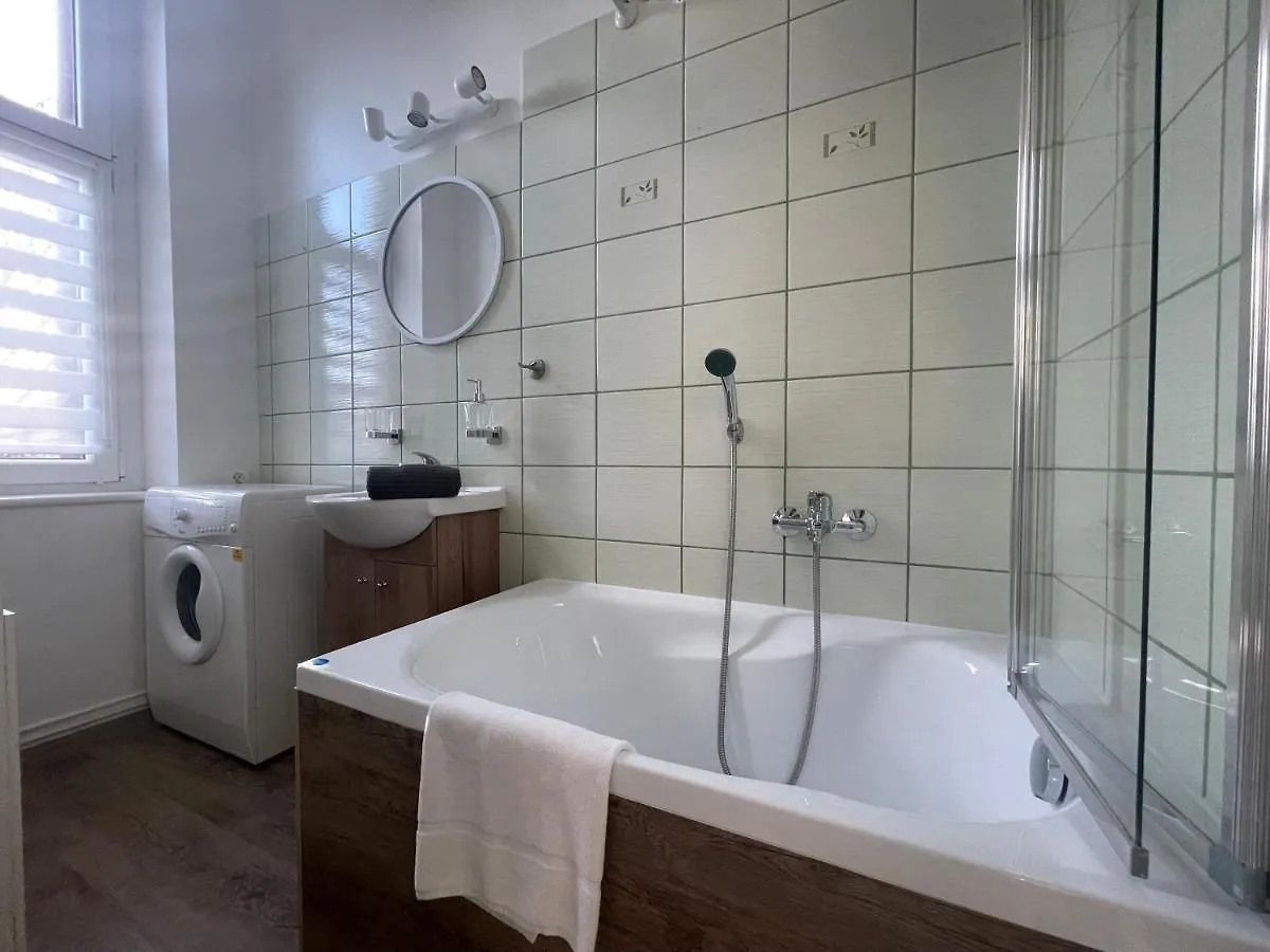 Lejlighed Przytulne Studio 3City W Sopocie Dla Czterech Osob Z Wanna By Noclegi Renters Sopot Polen